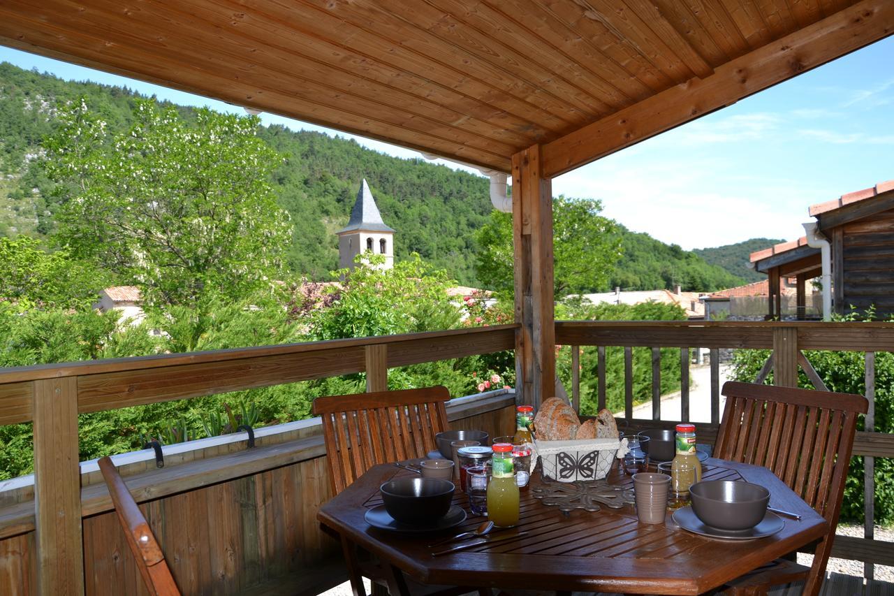 ホテルCamping La Mare Aux Fees Roquefeuil エクステリア 写真