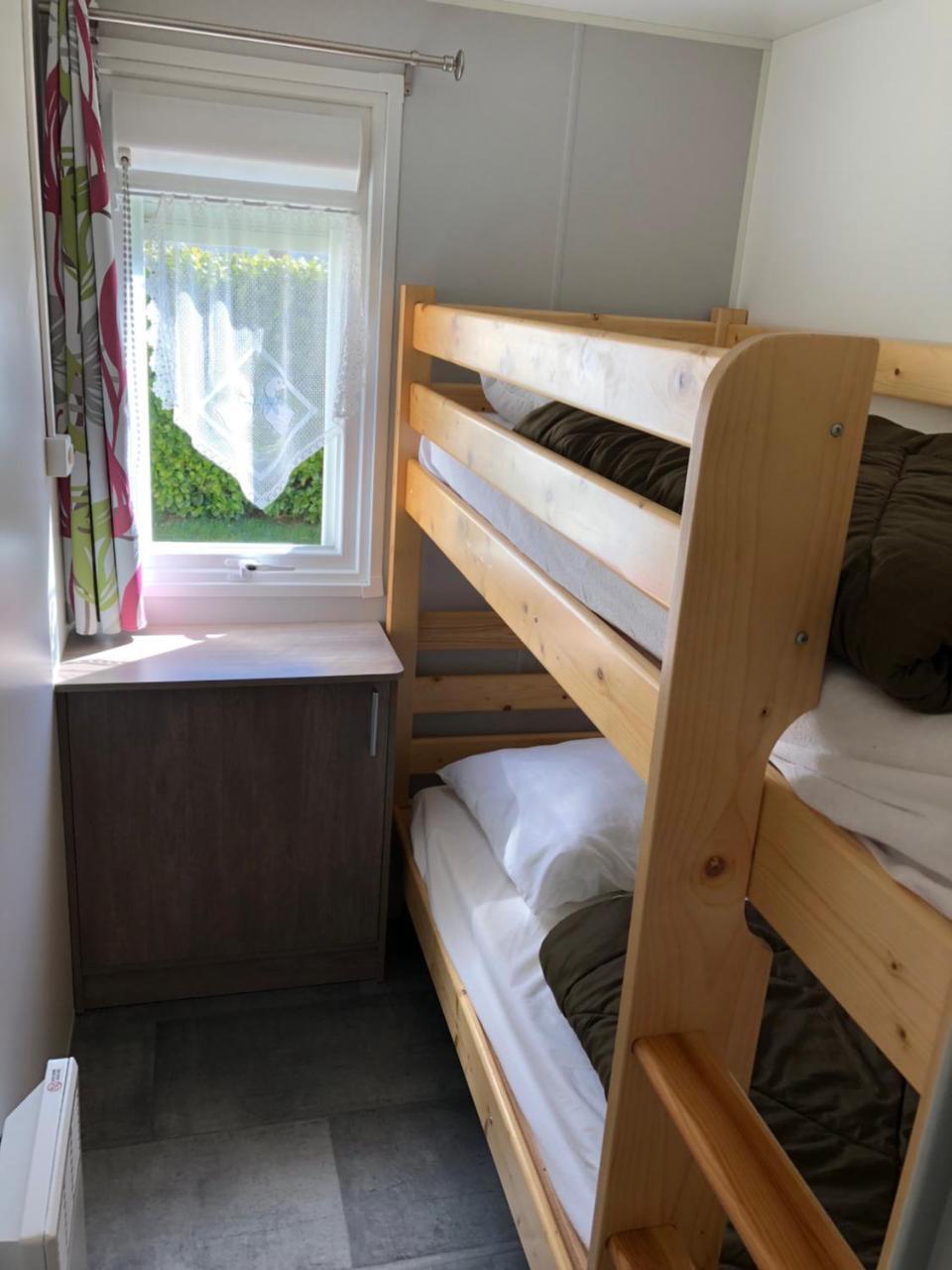 ホテルCamping La Mare Aux Fees Roquefeuil エクステリア 写真