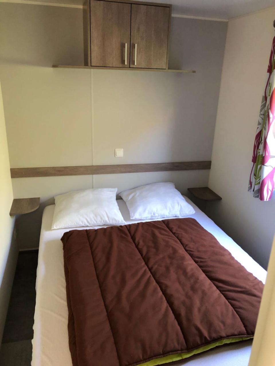 ホテルCamping La Mare Aux Fees Roquefeuil エクステリア 写真